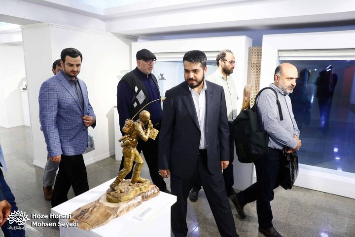 بازدید رییس سازمان زیباسازی از تندیس‌های سرفراز