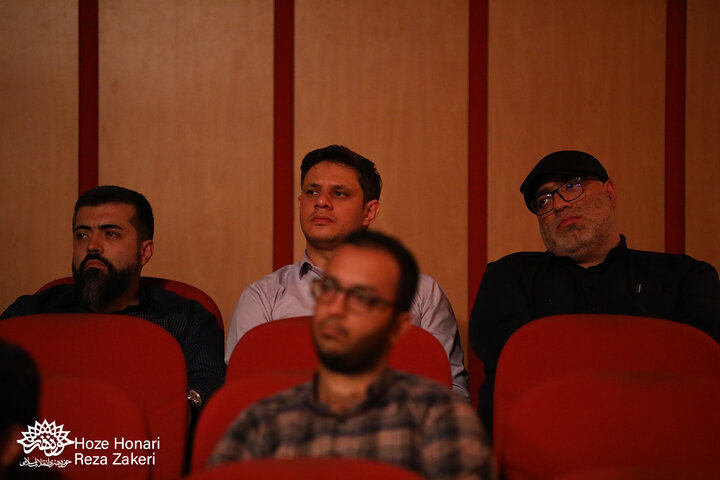 آلبوم «ردیف هفت دستگاه موسیقی ایرانی» اثر «محسن نفر» در حوزه هنری رونمایی شد
