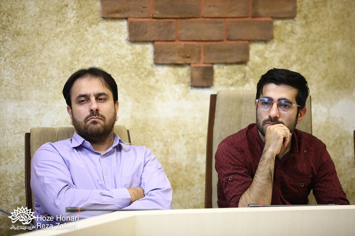 آیین رونمایی از کتاب شمایل صبح