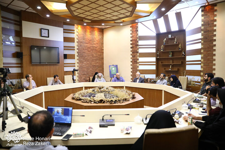 آیین رونمایی از کتاب شمایل صبح