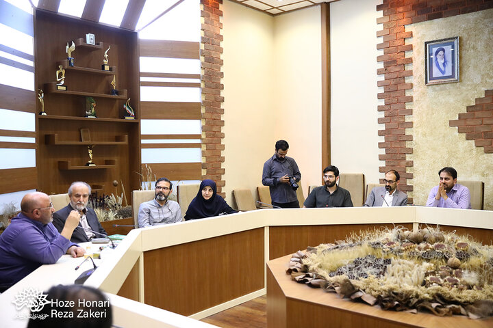آیین رونمایی از کتاب شمایل صبح