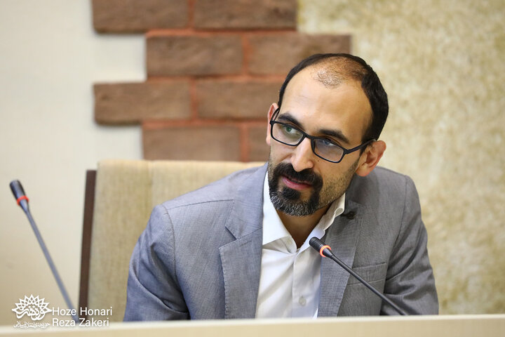 آیین رونمایی از کتاب شمایل صبح