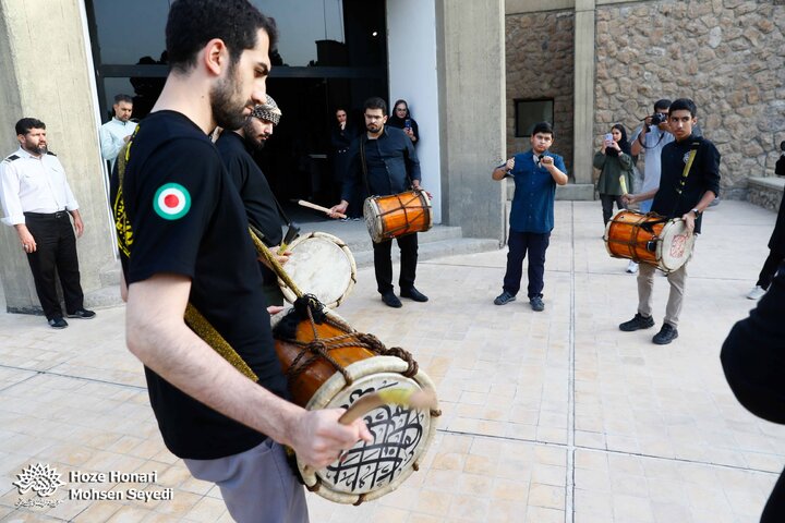 همچنان جاری