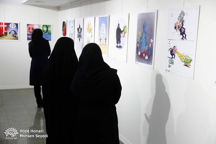 نمایشگاه جدال نار با نور