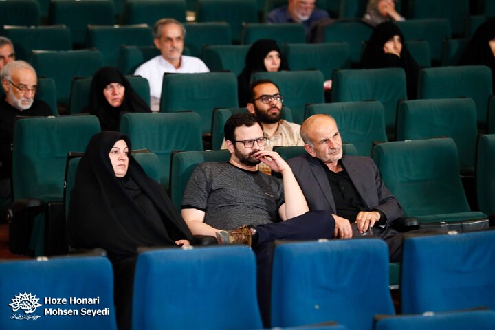 سیصد و چهل و هشتمین برنامه «شب خاطره» حوزه هنری