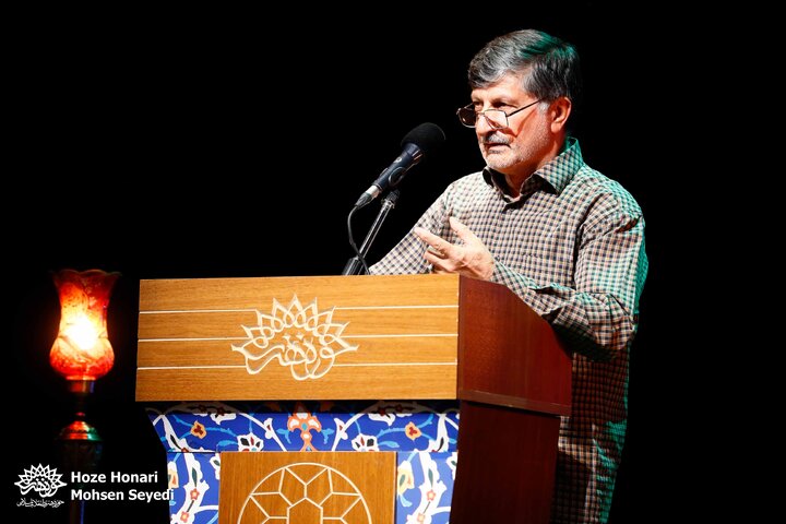 سیصد و چهل و هشتمین برنامه «شب خاطره» حوزه هنری