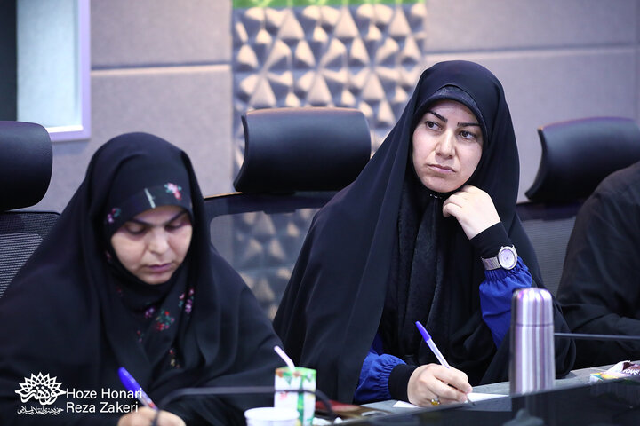 تحلیل و تبیین ادبیات اسارت با تکیه بر خاطرات خودنوشت و دیگر نوشت