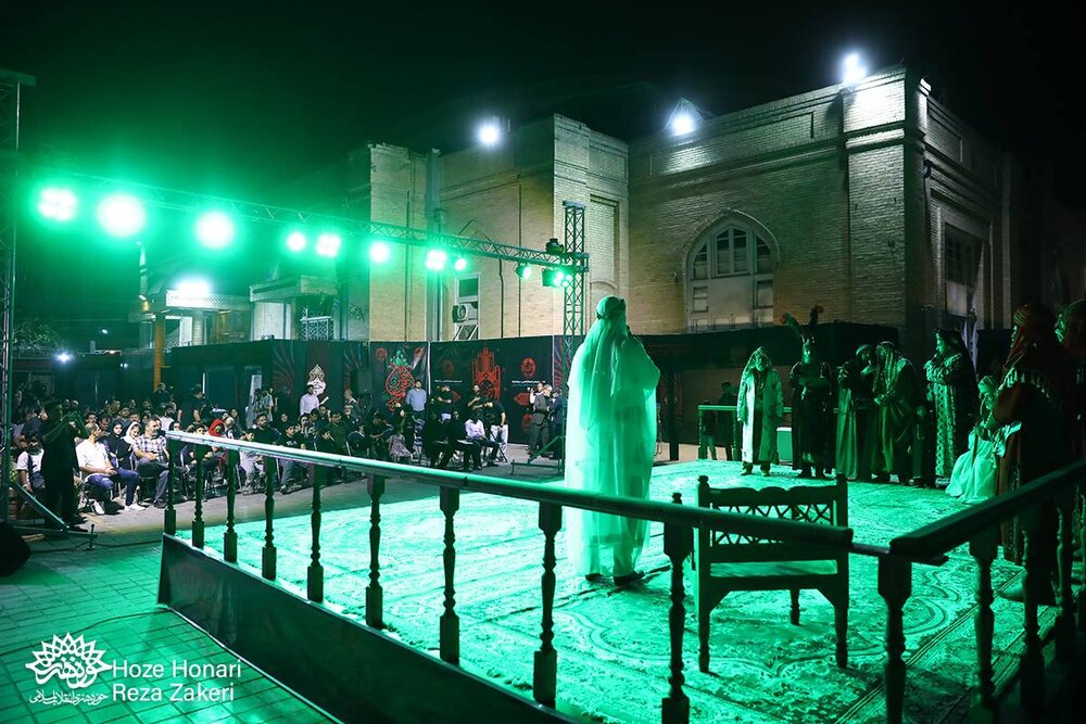 شبی به امتداد عاشورا