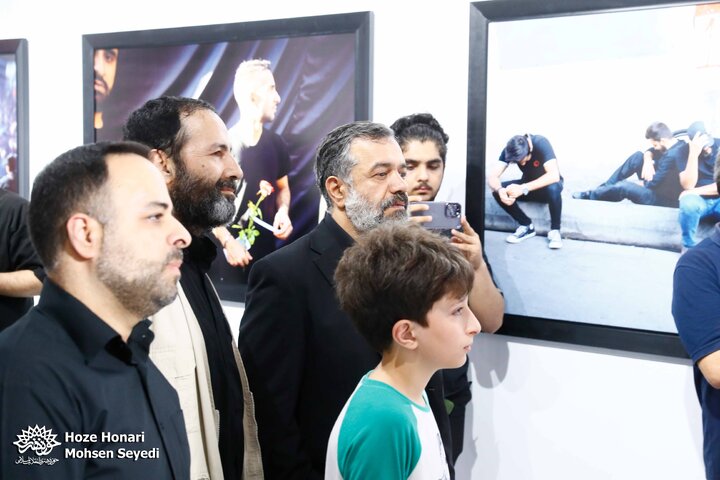 گزارش تصویری/ نمایشگاه عکس «روضه‌ی شهیدان»