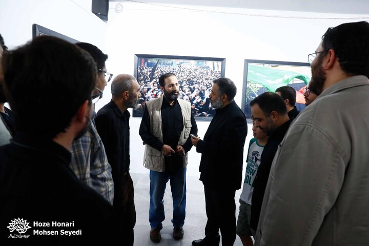 گزارش تصویری/ نمایشگاه عکس «روضه‌ی شهیدان»