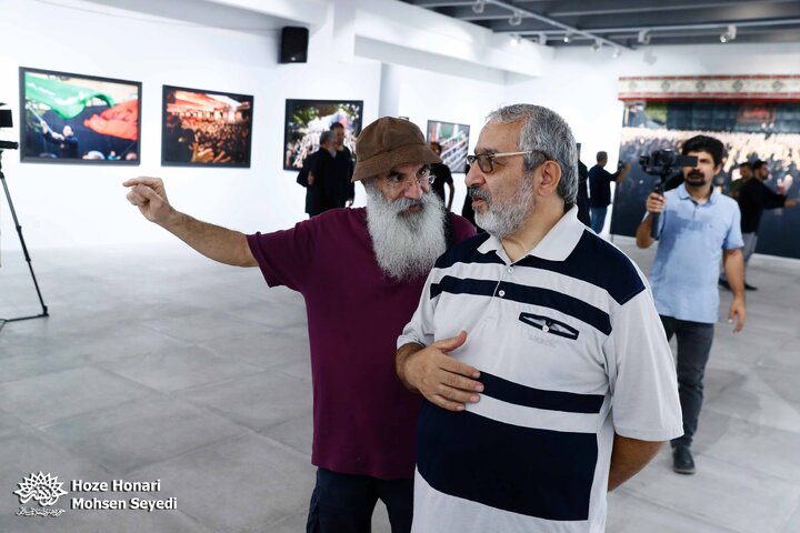 گزارش تصویری/ نمایشگاه عکس «روضه‌ی شهیدان»