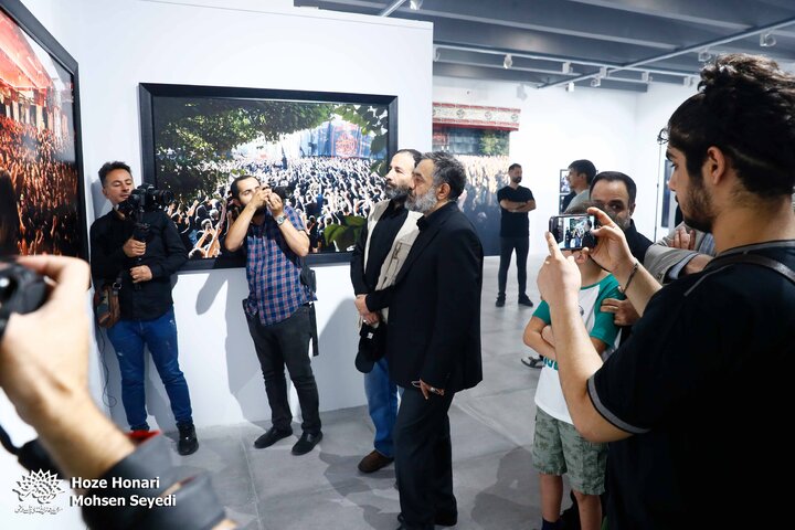 گزارش تصویری/ نمایشگاه عکس «روضه‌ی شهیدان»