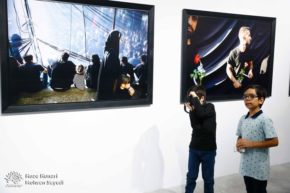 گزارش تصویری/ نمایشگاه عکس «روضه‌ی شهیدان»
