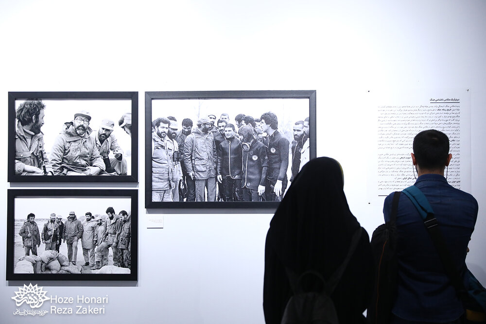 گزارش تصویری/نمایشگاه عکس «عکاسِ چریک»