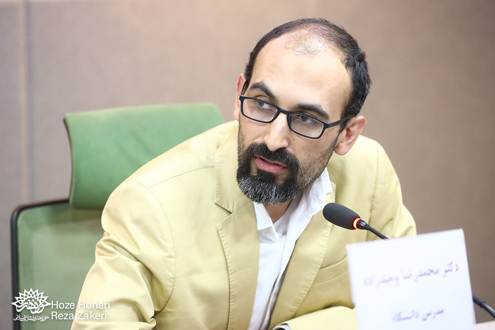 ابراهیمی: نویسنده شخصیت با شهامتی دارد