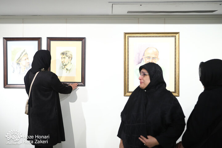 نمایشگاه نقاشی «آبی آسمانی»