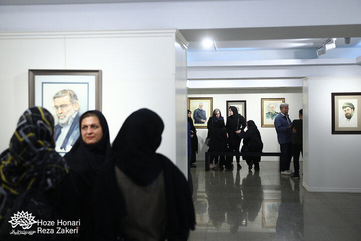 نمایشگاه نقاشی «آبی آسمانی»