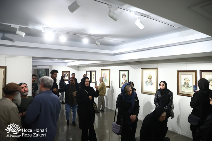 نمایشگاه نقاشی «آبی آسمانی»