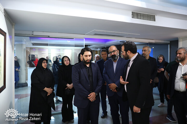 نمایشگاه نقاشی «آبی آسمانی»