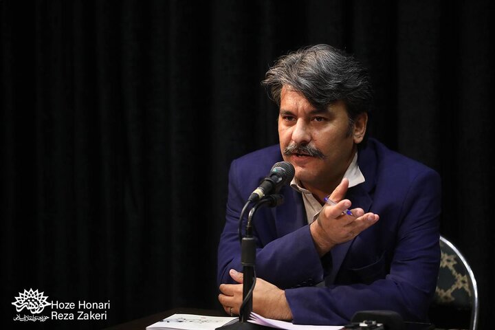 نقد و بررسی کتاب «چنان و چنین»