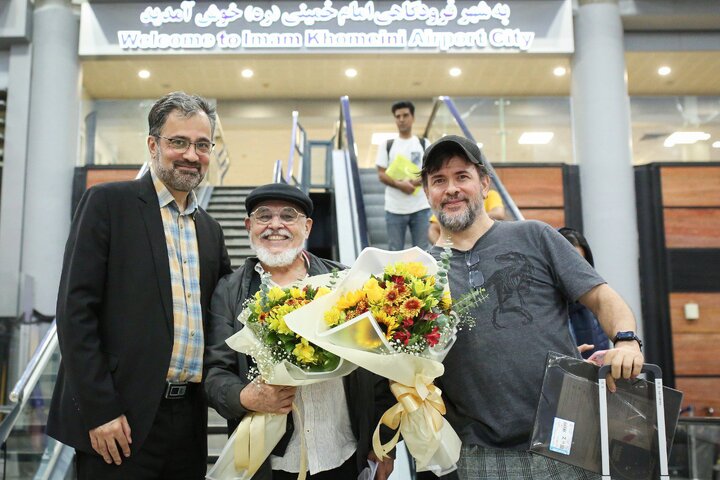 استقبال از مهمانان نمایشگاه کارتون و کاریکاتور آمریکای لاتین