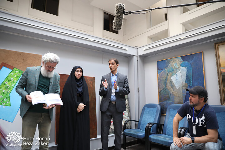 بازدید هنرمندان تجسمی آمریکای لاتین از موسسه نام حوزه هنری