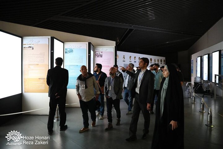بازديد هنرمندان لاتين از باغ موزه