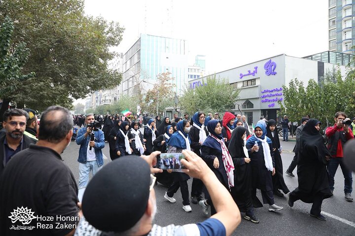 هنرمندان لاتین در تظاهرات