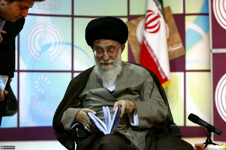 ۴۷ عنوان از ۶۶ اثر تقریظی رهبری سهم سوره مهر است