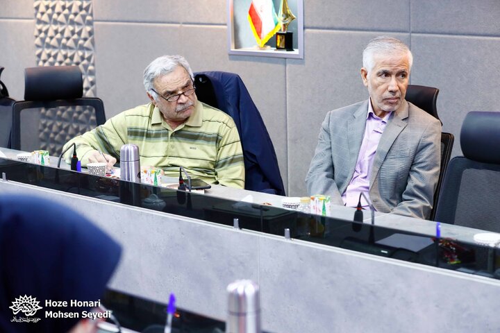 ادبیات پایداری