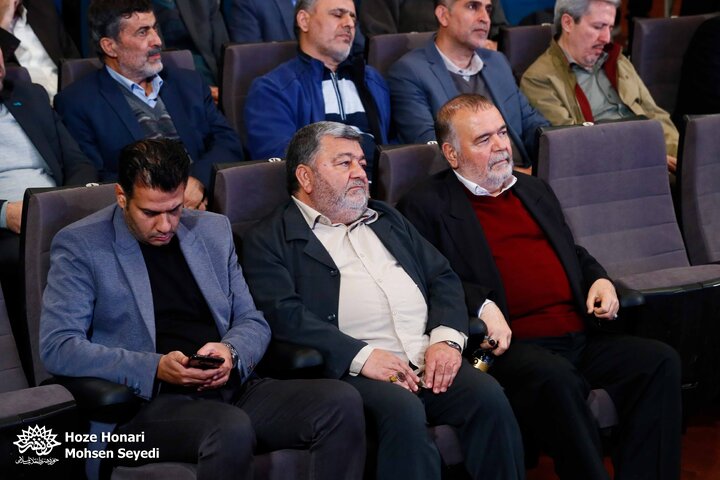 352اُمین برنامه شب خاطره با رونمایی از کتاب میاندار