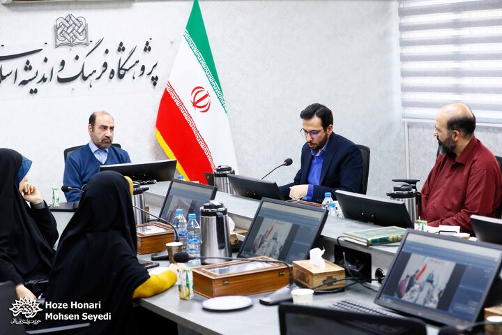 ادبیات انقلاب ادبیات امید است