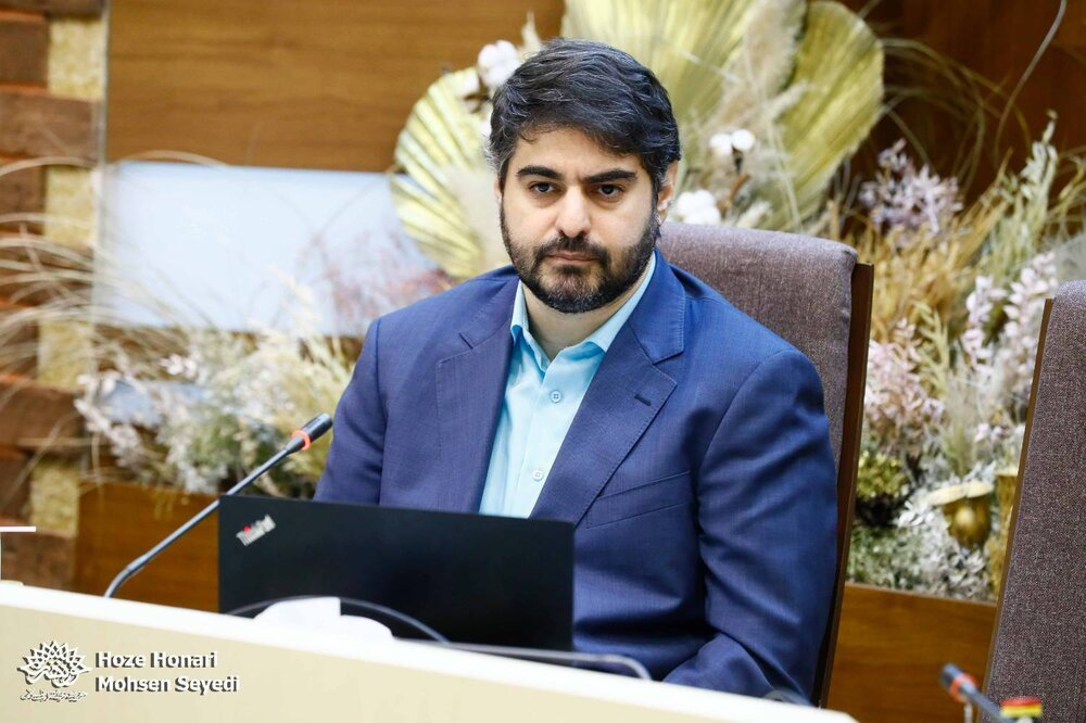 تهدیدها و فرصتها و جنبههای ناشناخته هوش مصنوعی برای صیانت از زبان و خط و فرهنگ
