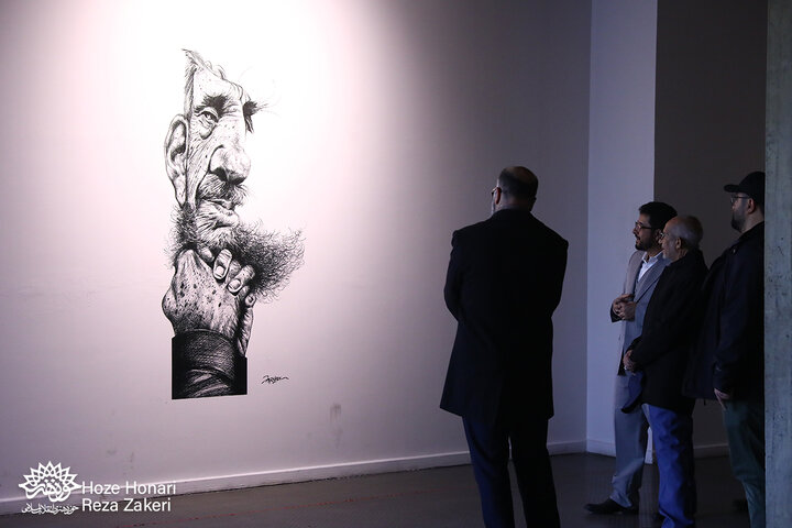 بازدید سفیر یمن از نمایشگاه کارتون و کاریکاتور «آمریکای لاتین»
