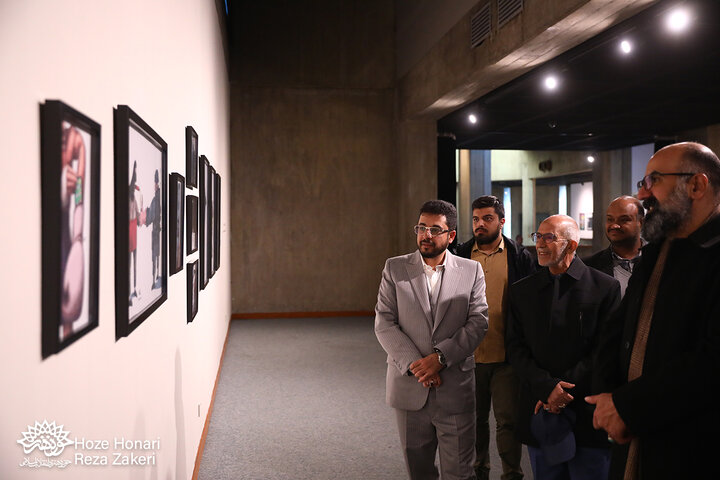 بازدید سفیر یمن از نمایشگاه کارتون و کاریکاتور «آمریکای لاتین»
