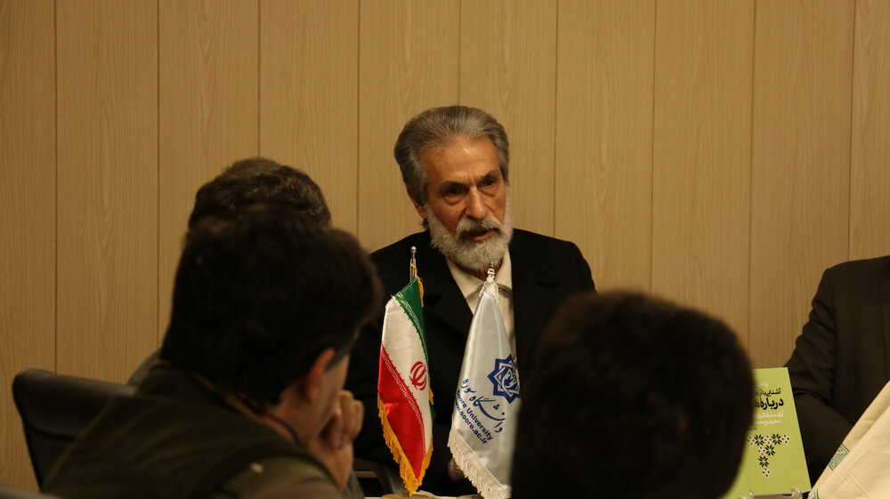 فصل اول روایت رماننویسان و کتابهای دکتر مددپور رونمایی شد