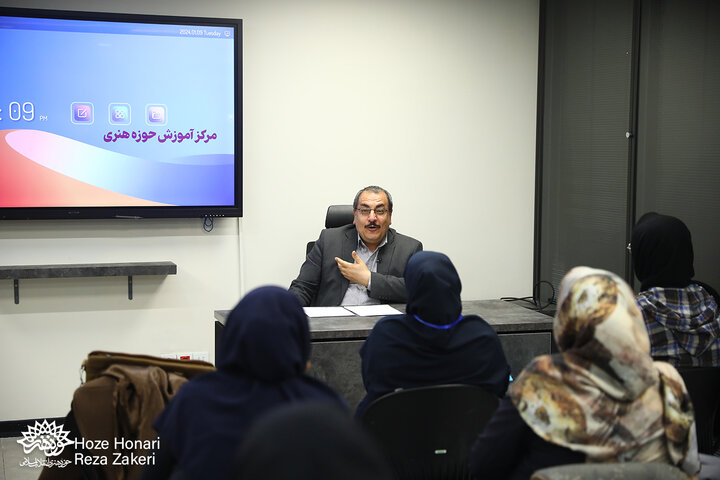 اولین دوره‌ آموزشی سرایش لالایی (روز اول)