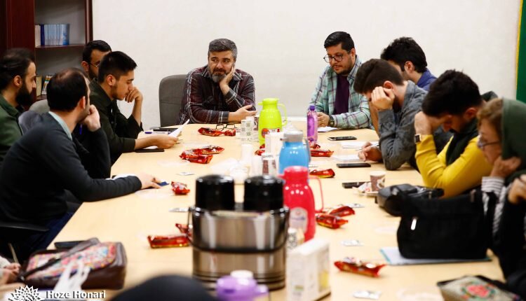 طنزخوانه ۶ با حضور داوود امیریان برگزار شد