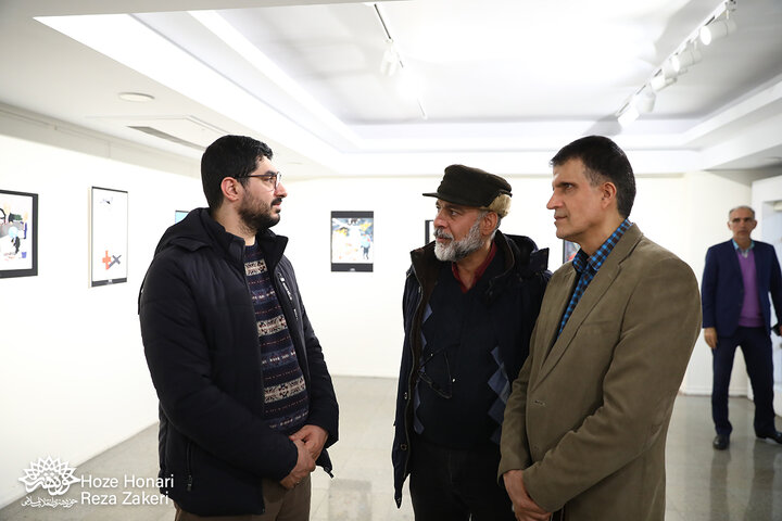 نشست و افتتاح نمایشگاه کارتون و کاریکاتور «بیمارستان منطقه جنگی نیست»