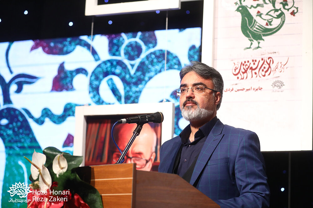 دانشگر: ۴۲۵ اثر در این دوره شرکت کردند/ عرفانپور: ادبیات انقلاب اسلامی ادبیات انقلاب زندگی است