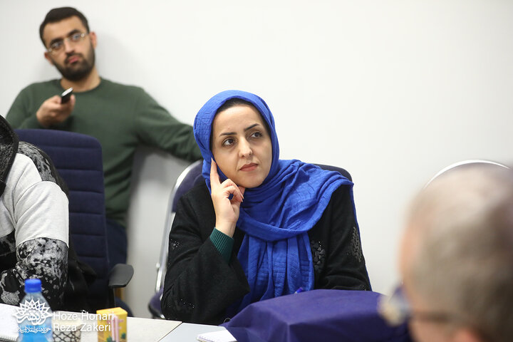 نشست طنز آمیز