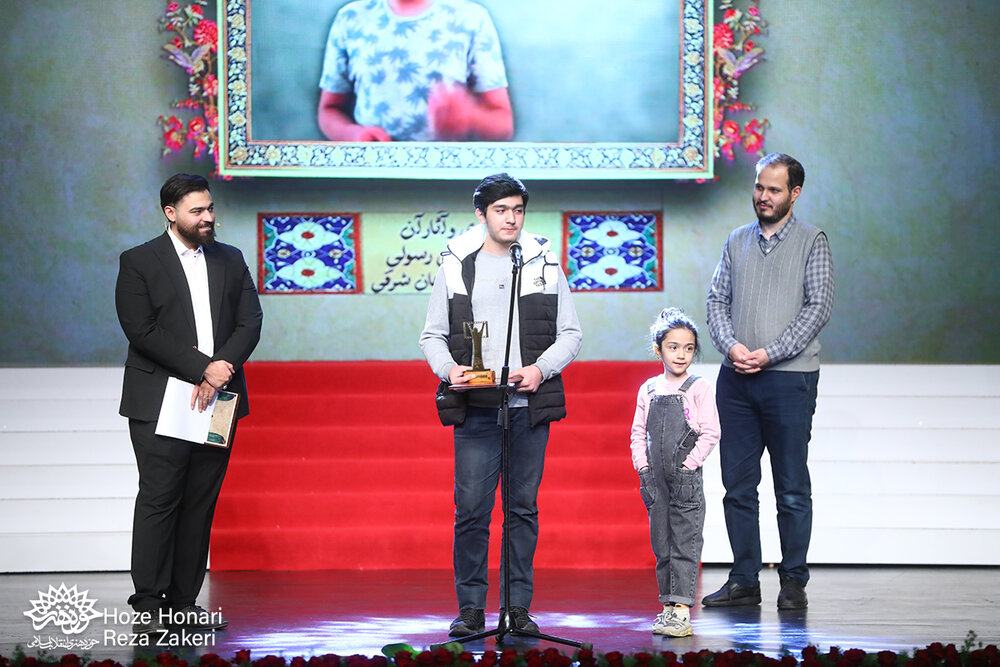 برگزیدگان جشنوارههای هنری مدرسه معرفی شدند