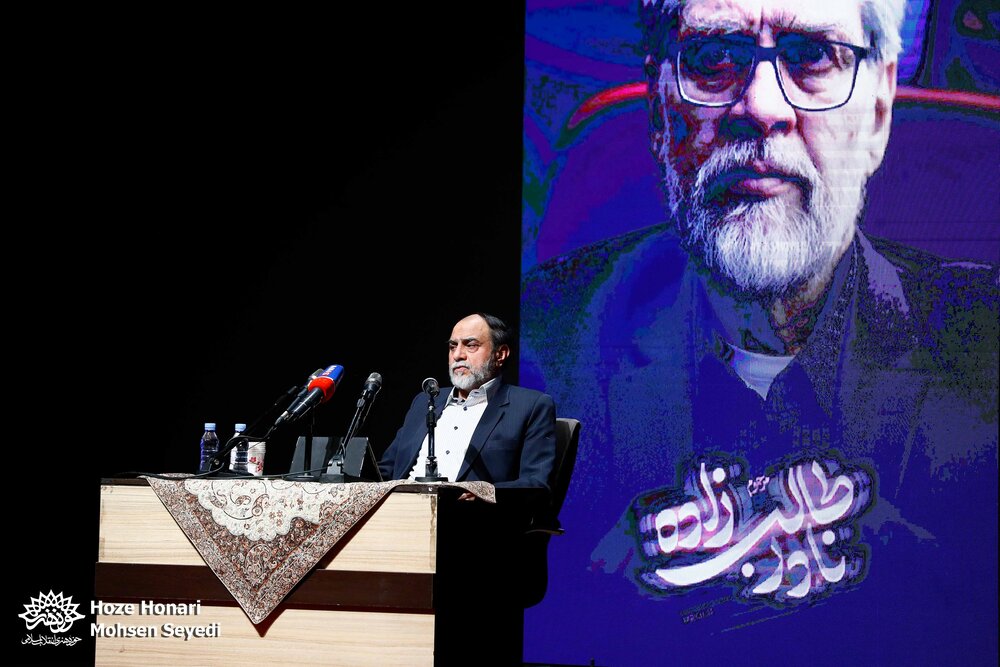 نادر طالبزاده یک سلحشور غربشناس بود