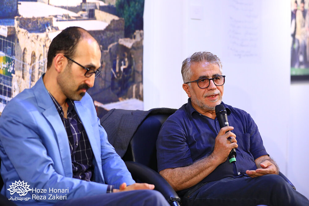 نمایشگاه «سفرِ آخر» عاطفیترین عکسها را به نمایش گذاشته است