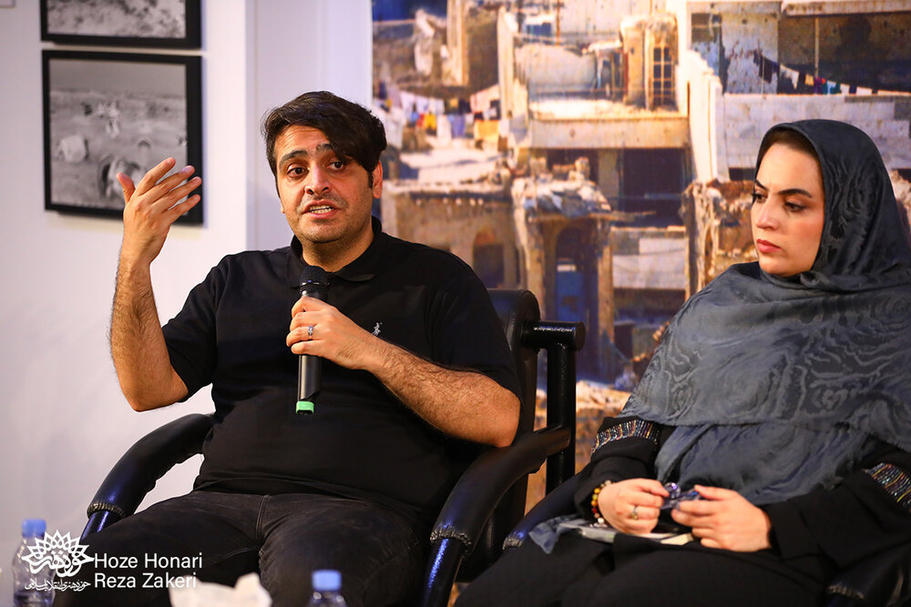 نمایشگاه «سفرِ آخر» عاطفیترین عکسها را به نمایش گذاشته است