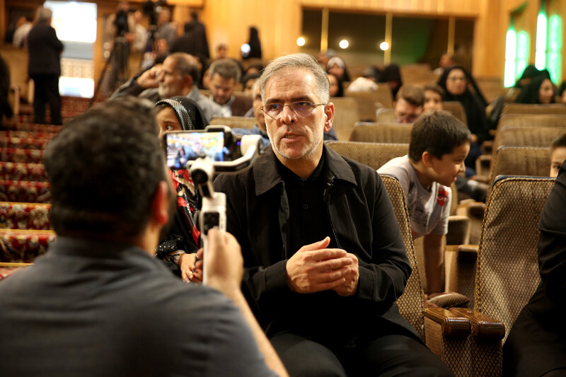 عصر شعر جمهوری گل سرخ در حرم عبدالعظیم حسنی(ع) برگزار شد