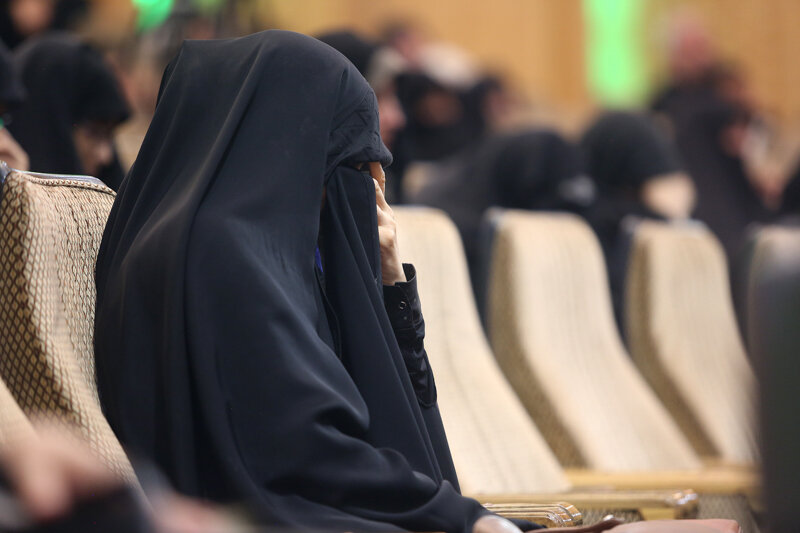 عصر شعر جمهوری گل سرخ در حرم عبدالعظیم حسنی(ع) برگزار شد