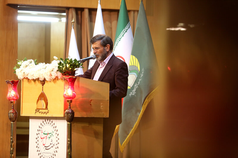 عصر شعر جمهوری گل سرخ در حرم عبدالعظیم حسنی(ع) برگزار شد