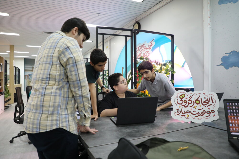 رویداد «باغ هنر پای کار ایران» آغاز شد