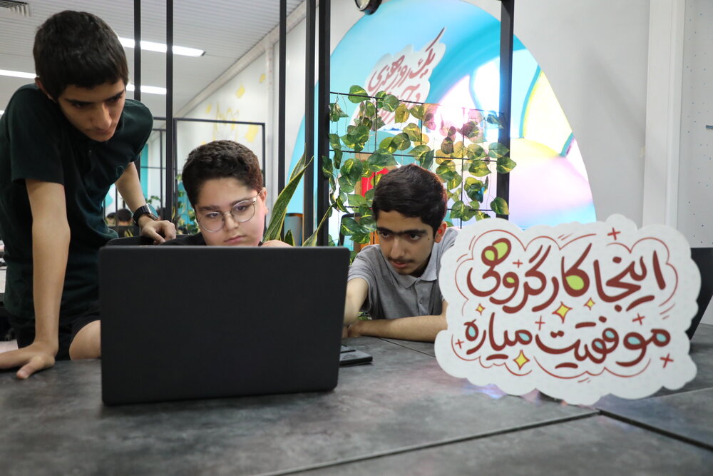 رویداد «باغ هنر پای کار ایران» آغاز شد